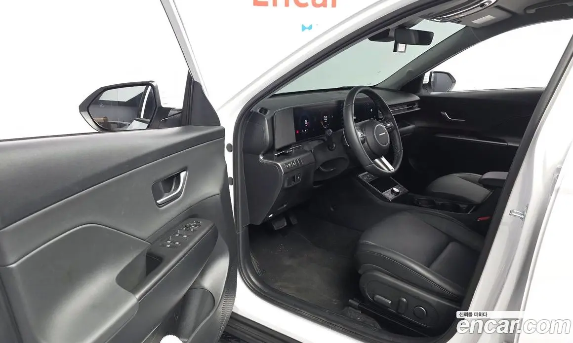 Hyundai Kona 2025 1.6 автомат (гидро), фото 13