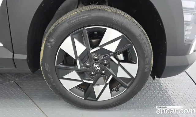 Hyundai Kona 2025 1.6 автомат (гидро), миниатюра 7
