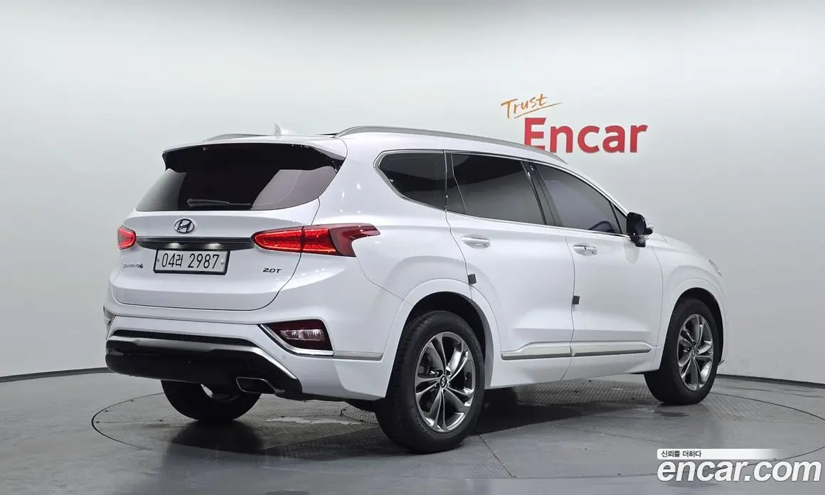 Hyundai Santa Fe 2018 2.0 автомат (гидро), фото 2 Hyundai Santa Fe 2018 2.0 автомат (гидро), фото 2
