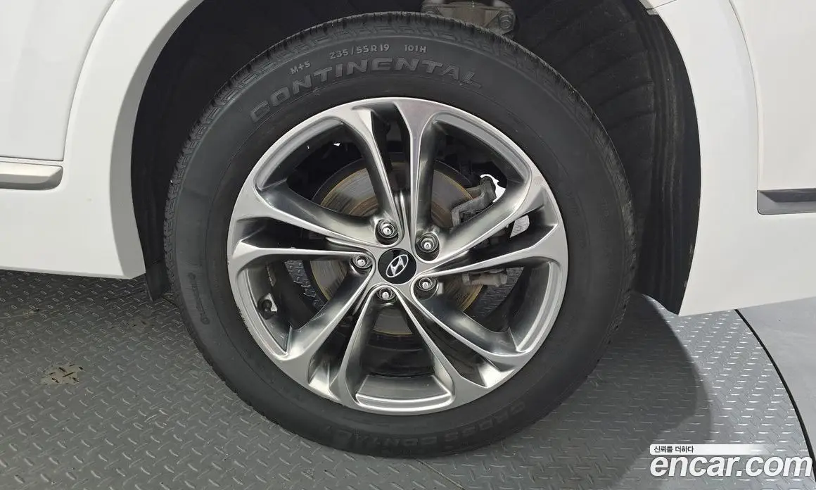 Hyundai Santa Fe 2018 2.0 автомат (гидро), фото 7 Hyundai Santa Fe 2018 2.0 автомат (гидро), фото 7