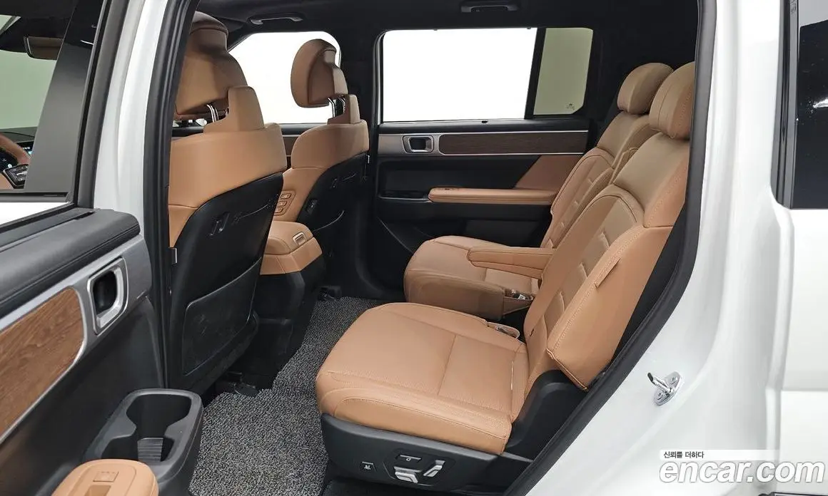 Hyundai Santa Fe 2025 1.6 автомат (гидро), фото 15
