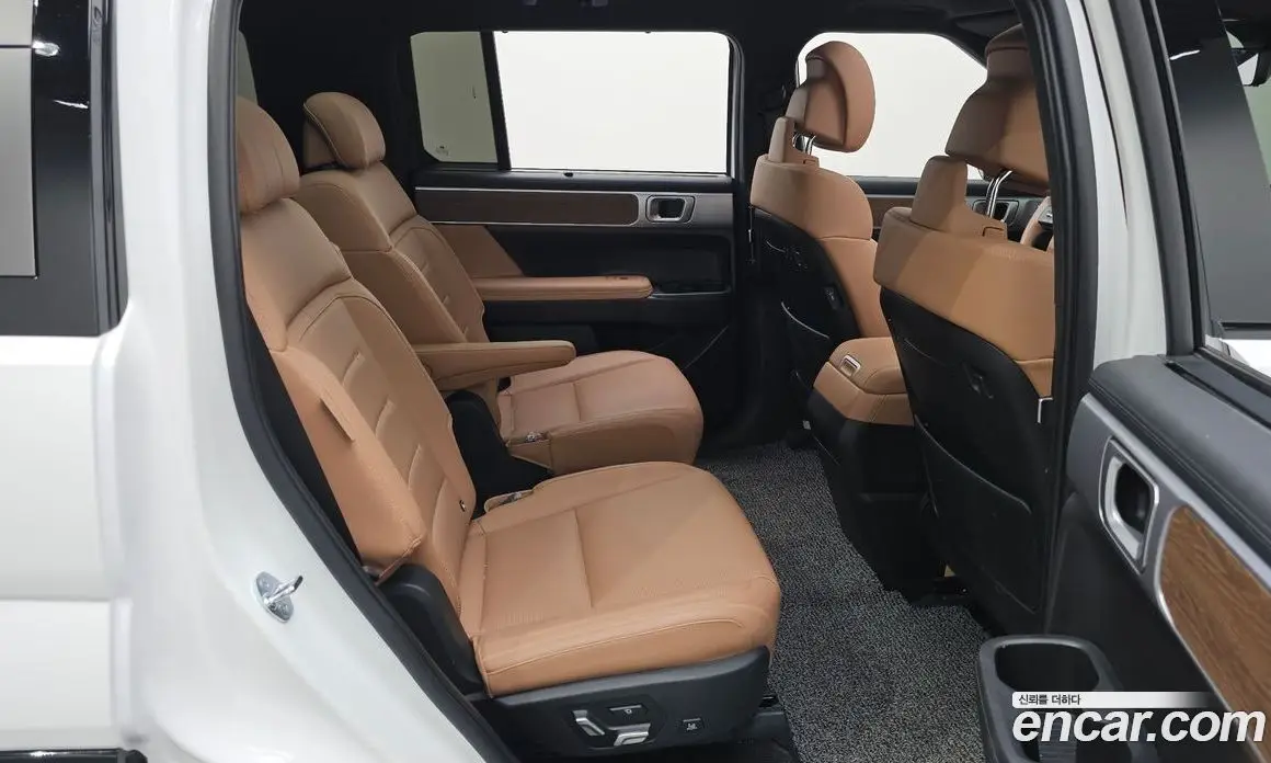Hyundai Santa Fe 2025 1.6 автомат (гидро), фото 17