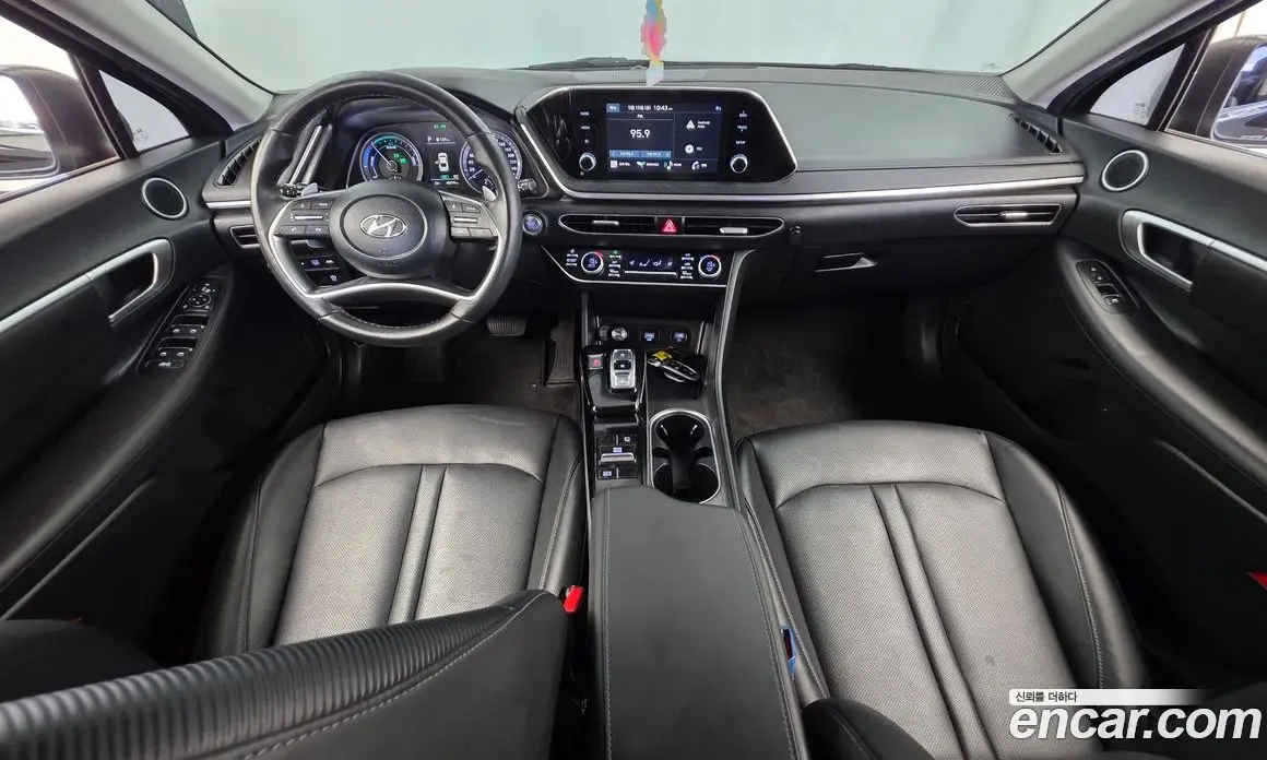 Hyundai Sonata 2023 2.0 автомат (гидро), фото 10 Hyundai Sonata 2023 2.0 автомат (гидро), фото 10