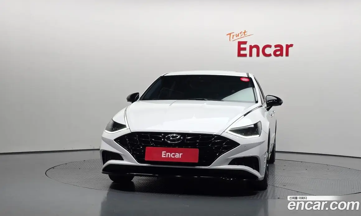 Hyundai Sonata 2023 1.6 автомат (гидро), фото 3