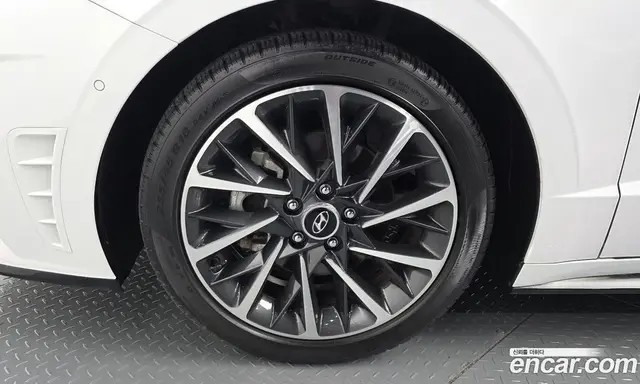 Hyundai Sonata 2023 1.6 автомат (гидро), миниатюра 7