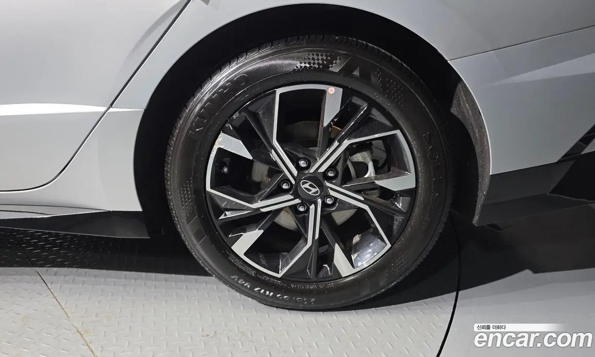 Hyundai Sonata 2024 2.0 автомат (гидро), фото 7