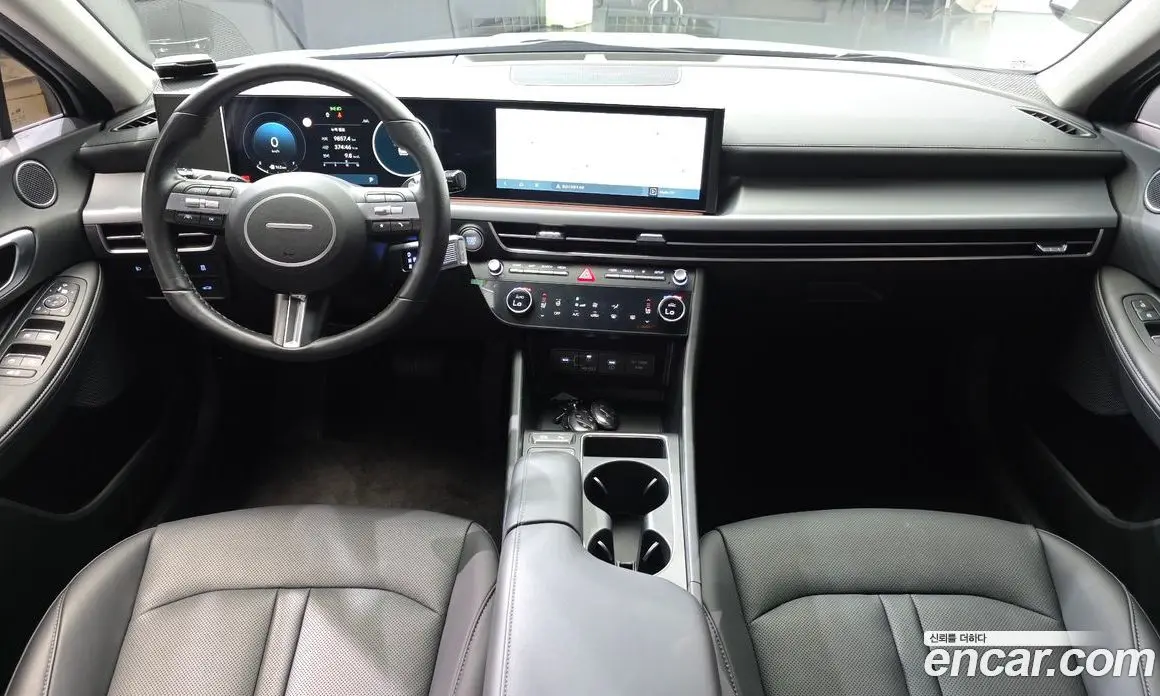 Hyundai Sonata 2024 2.0 автомат (гидро), фото 10