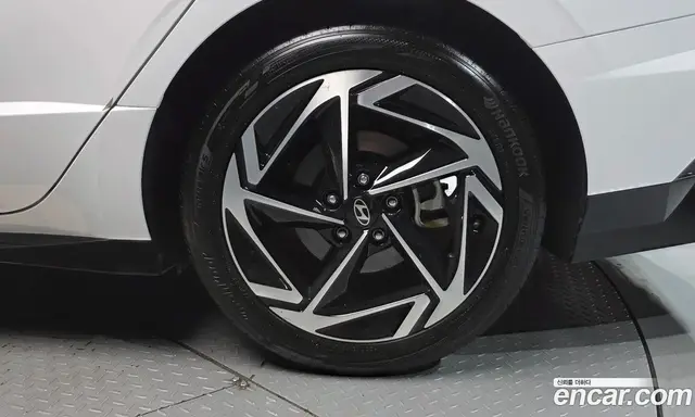Hyundai Sonata 2024 1.6 автомат (гидро), миниатюра 7