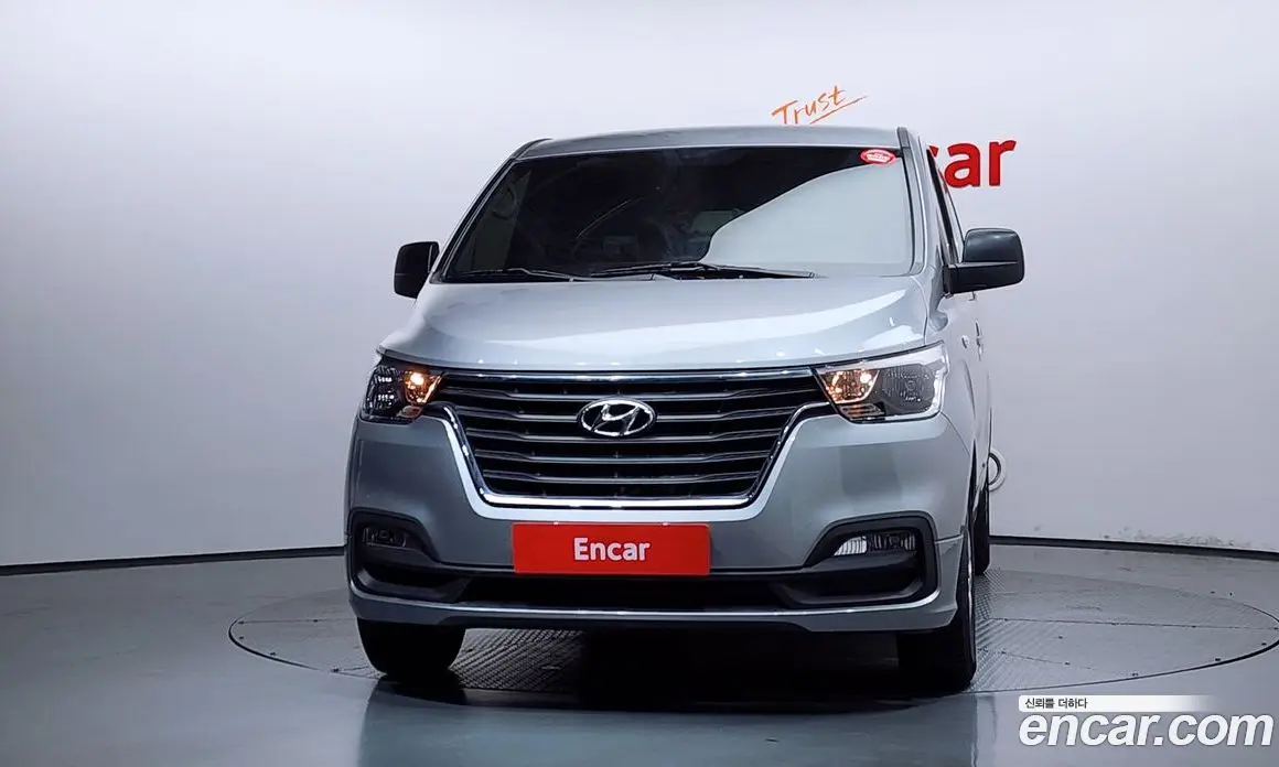 Hyundai Starex 2021 2.5 автомат (гидро), фото 3