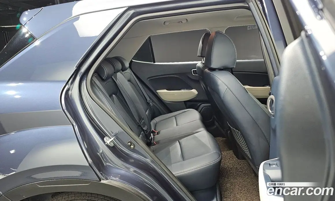 Hyundai Venue 2021 1.6 автомат (гидро), фото 17