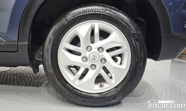 Hyundai Venue 2021 1.6 автомат (гидро), миниатюра 7