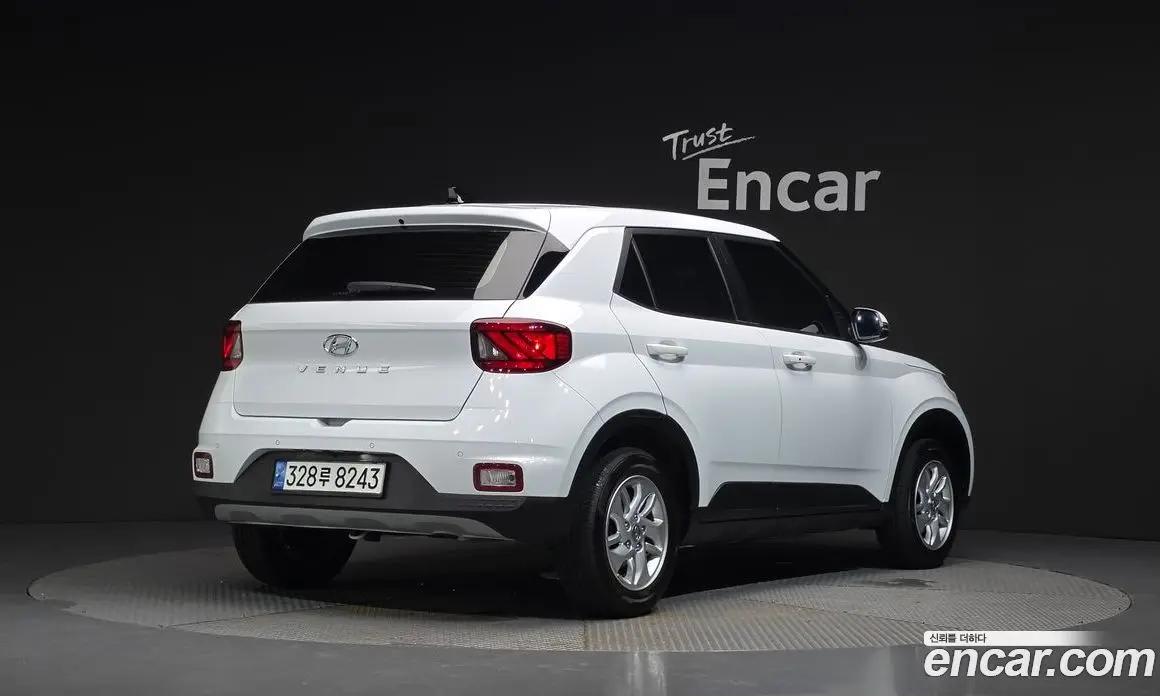 Hyundai Venue 2022 1.6 автомат (гидро), фото 2 Hyundai Venue 2022 1.6 автомат (гидро), фото 2
