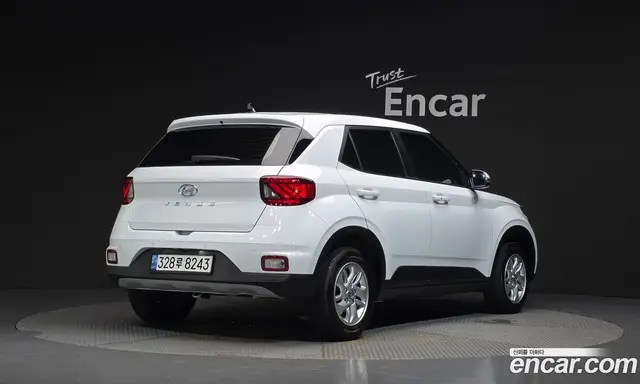 Hyundai Venue 2022 1.6 автомат (гидро), миниатюра 2 Hyundai Venue 2022 1.6 автомат (гидро), миниатюра 2