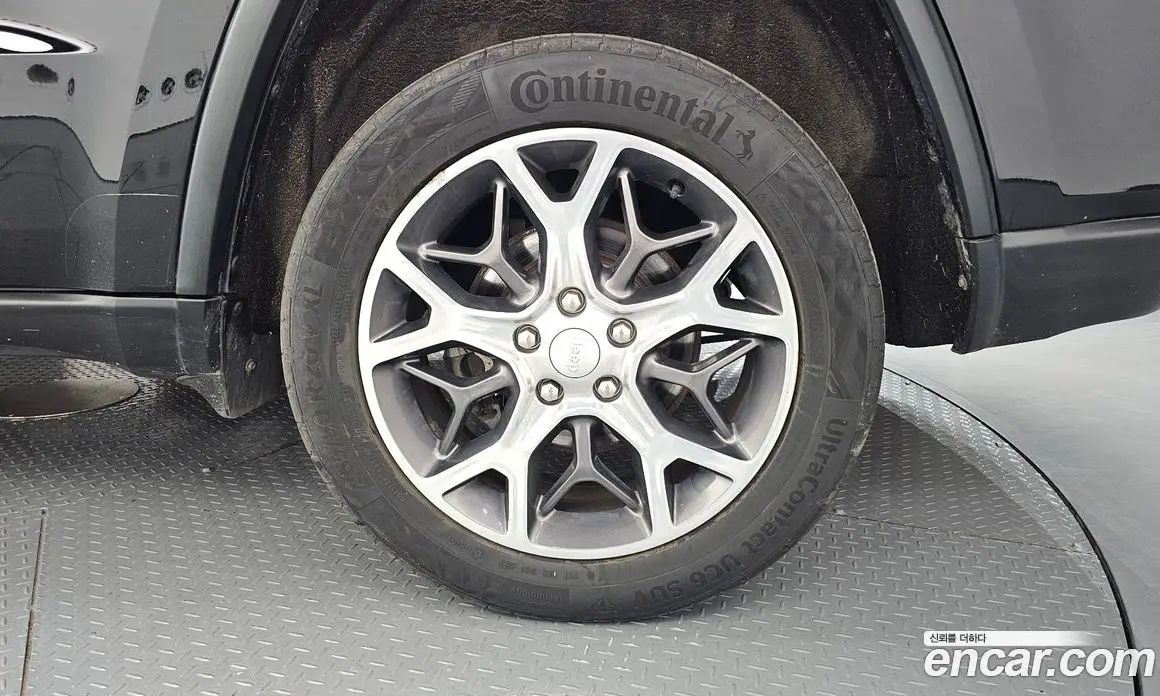 Jeep Cherokee 2019 3.6 автомат (гидро), фото 7 Jeep Cherokee 2019 3.6 автомат (гидро), фото 7