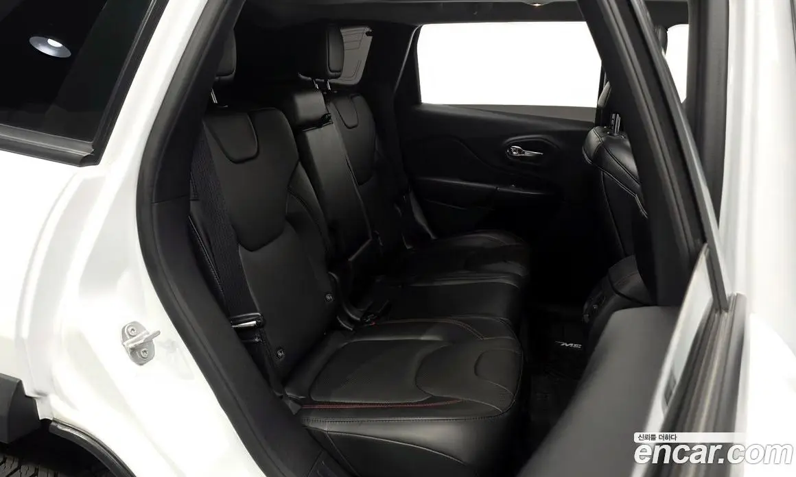 Jeep Cherokee 2021 3.2 автомат (гидро), фото 17