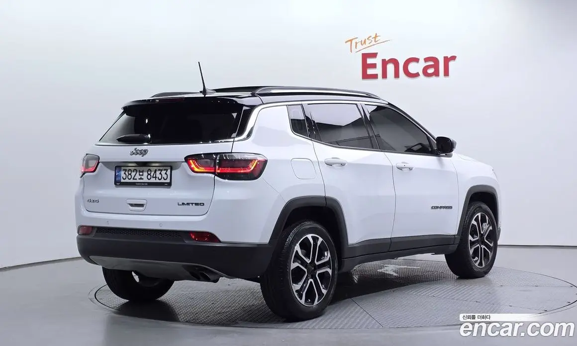 Jeep Compass 2022 2.4 автомат (гидро), фото 2 Jeep Compass 2022 2.4 автомат (гидро), фото 2