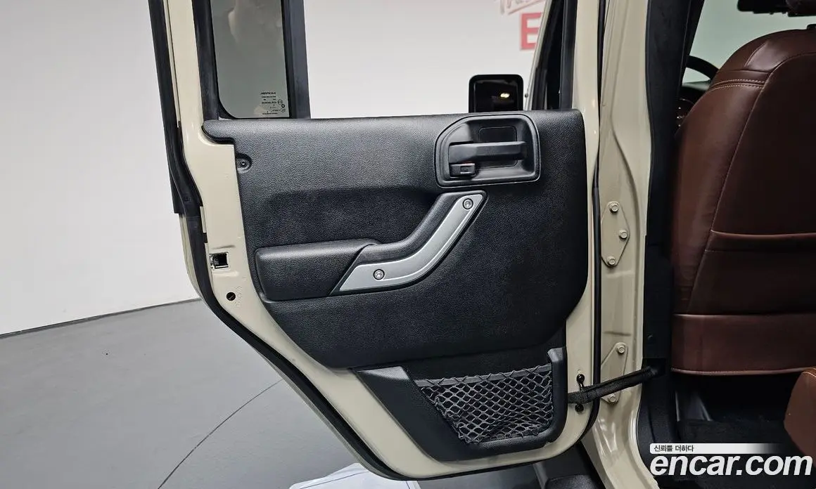 Jeep Wrangler 2017 3.6 автомат (гидро), фото 14 Jeep Wrangler 2017 3.6 автомат (гидро), фото 14