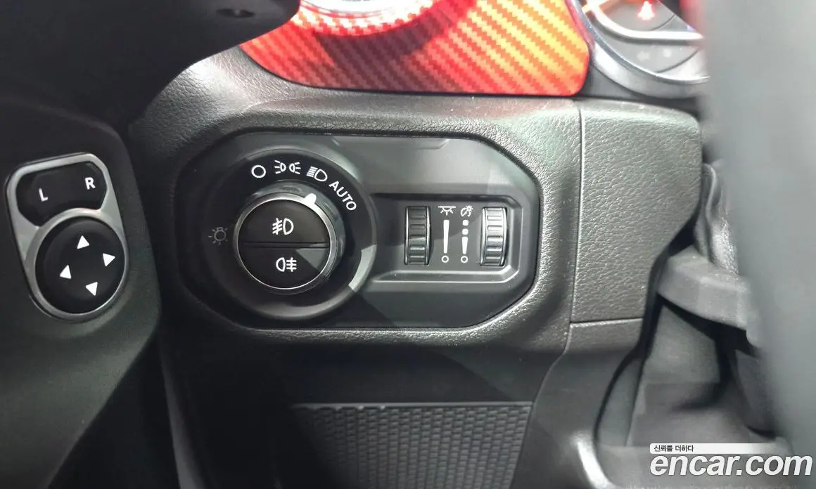 Jeep Wrangler 2019 2.0 автомат (гидро), фото 18