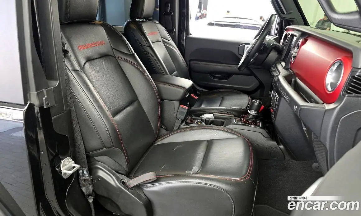 Jeep Wrangler 2020 2.0 автомат (гидро), фото 16 Jeep Wrangler 2020 2.0 автомат (гидро), фото 16