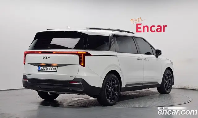 Kia Carnival, 2025, 8 874 км