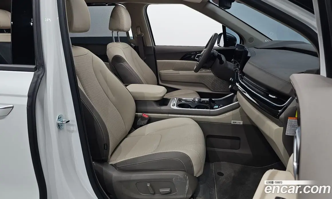 Kia Carnival 2025 1.6 автомат (гидро), фото 12 Kia Carnival 2025 1.6 автомат (гидро), фото 12