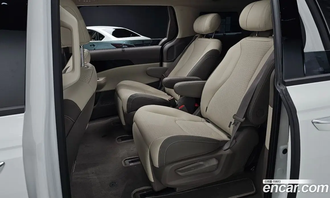 Kia Carnival 2025 1.6 автомат (гидро), фото 17 Kia Carnival 2025 1.6 автомат (гидро), фото 17