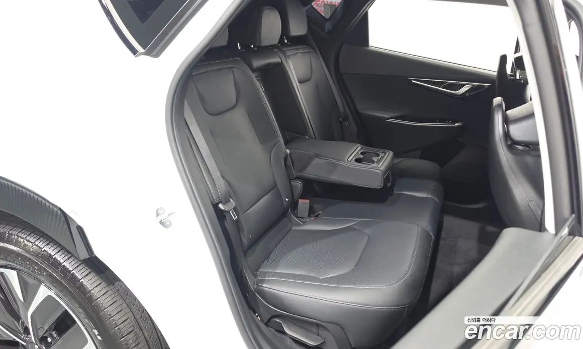 Kia EV6 2024 0.2 автомат (гидро), фото 18 Kia EV6 2024 0.2 автомат (гидро), фото 18