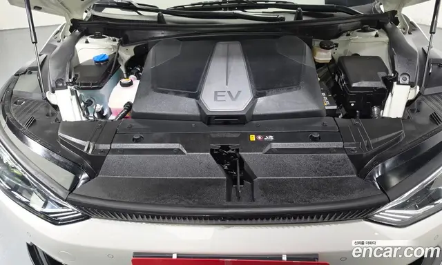 Kia EV6 2024 0.2 автомат (гидро), миниатюра 6 Kia EV6 2024 0.2 автомат (гидро), миниатюра 6