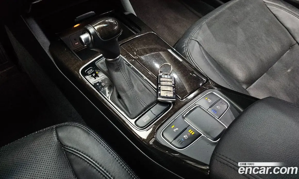 Kia K7 2013 2.4 автомат (гидро), фото 12 Kia K7 2013 2.4 автомат (гидро), фото 12
