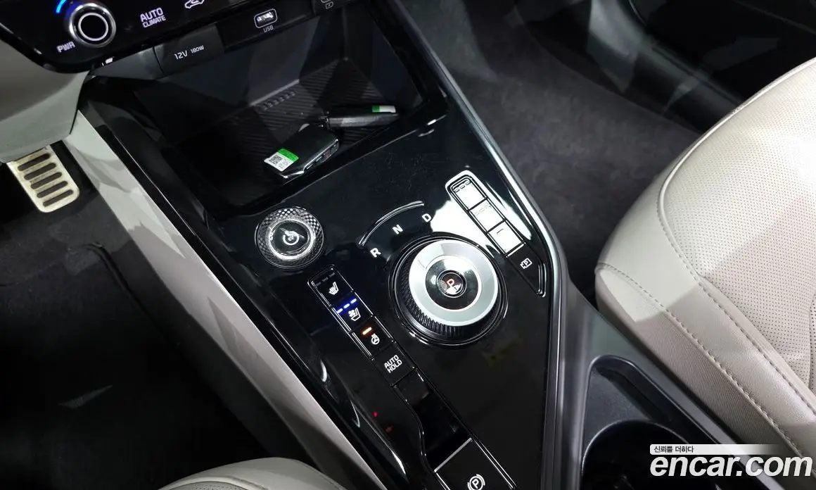 Kia Niro 2022 0.2 автомат (гидро), фото 12 Kia Niro 2022 0.2 автомат (гидро), фото 12