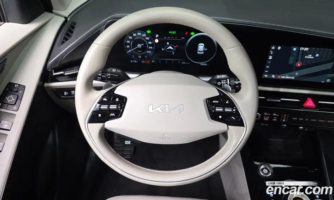 Kia Niro 2022 0.2 автомат (гидро), фото 20 Kia Niro 2022 0.2 автомат (гидро), фото 20