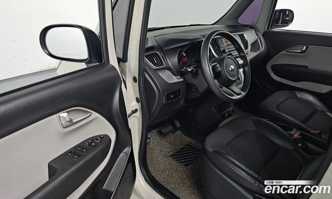 Kia Ray 2019 1.0 автомат (гидро), фото 12