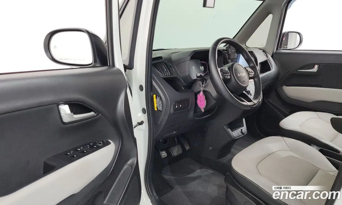 Kia Ray 2023 1.0 автомат (гидро), фото 13