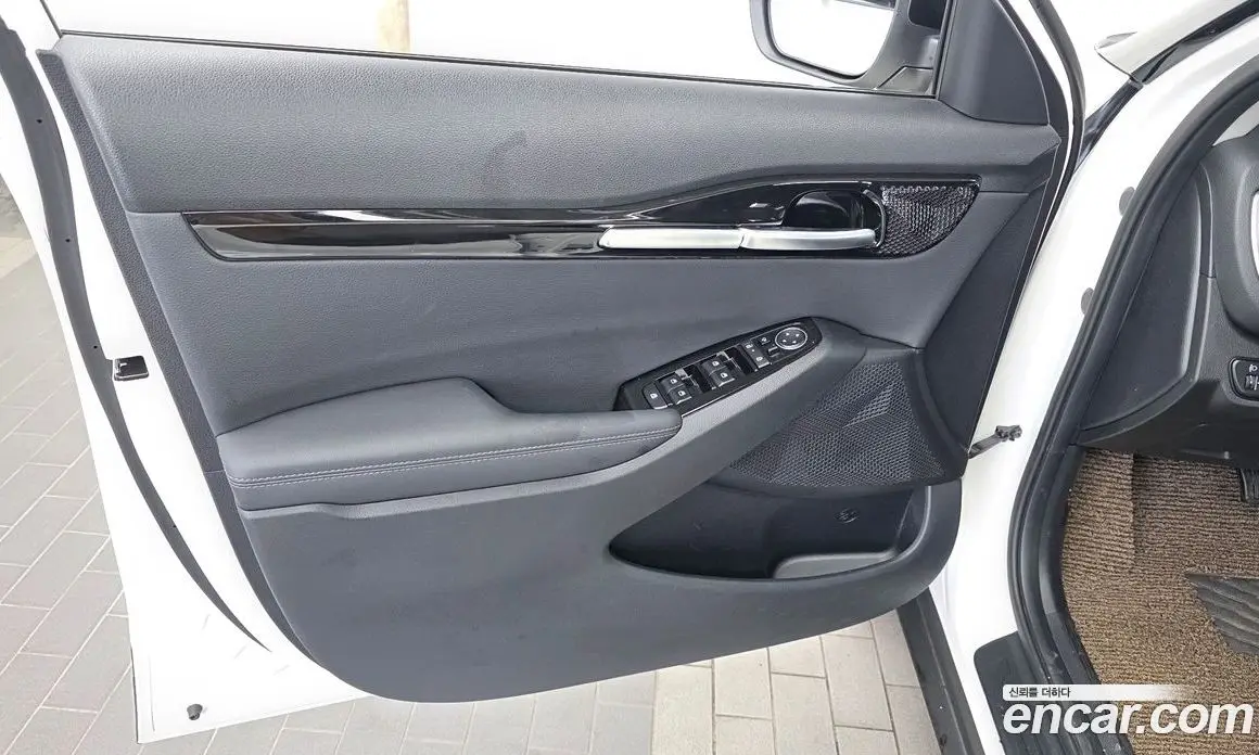 Kia Seltos 2023 1.6 автомат (гидро), фото 14 Kia Seltos 2023 1.6 автомат (гидро), фото 14