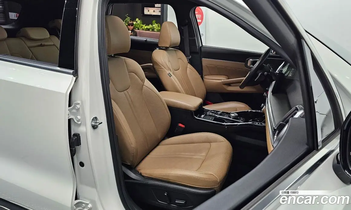 Kia Sorento 2023 2.5 автомат (гидро), фото 13