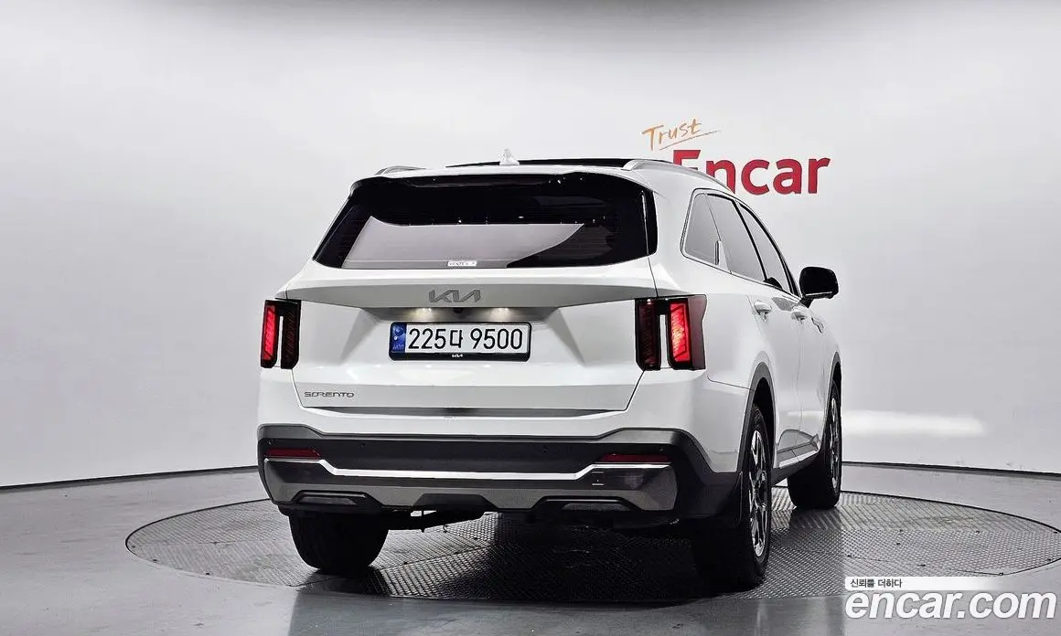 Kia Sorento 2023 2.5 автомат (гидро), фото 4
