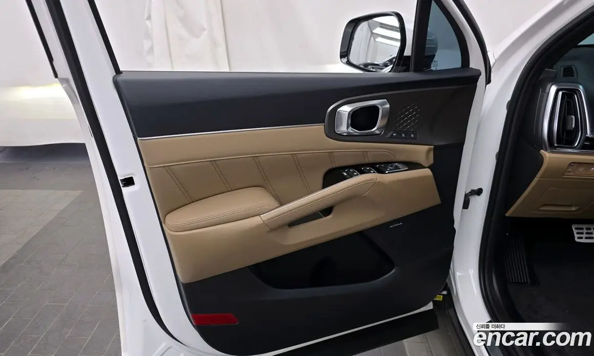 Kia Sorento 2024 1.6 автомат (гидро), фото 14 Kia Sorento 2024 1.6 автомат (гидро), фото 14