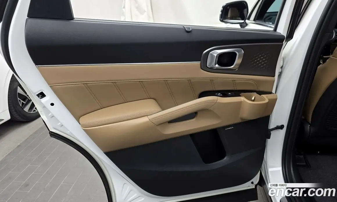 Kia Sorento 2024 1.6 автомат (гидро), фото 15 Kia Sorento 2024 1.6 автомат (гидро), фото 15