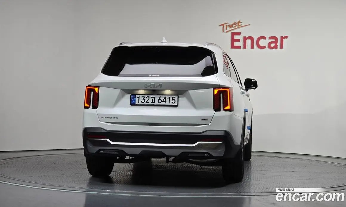 Kia Sorento 2024 1.6 автомат (гидро), фото 4 Kia Sorento 2024 1.6 автомат (гидро), фото 4