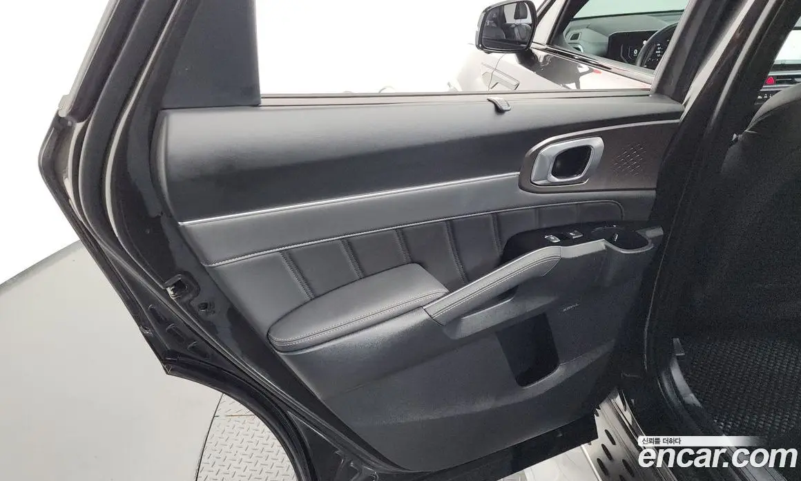 Kia Sorento 2024 2.5 автомат (гидро), фото 15 Kia Sorento 2024 2.5 автомат (гидро), фото 15