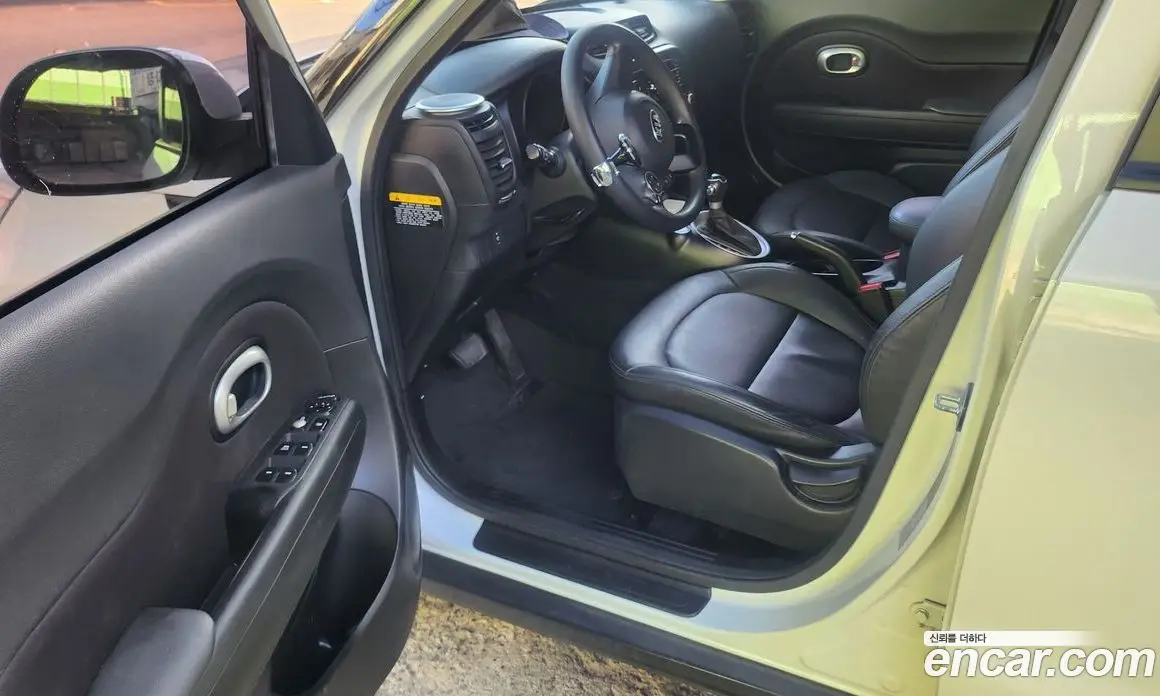 Kia Soul 2016 1.6 автомат (гидро), фото 12 Kia Soul 2016 1.6 автомат (гидро), фото 12