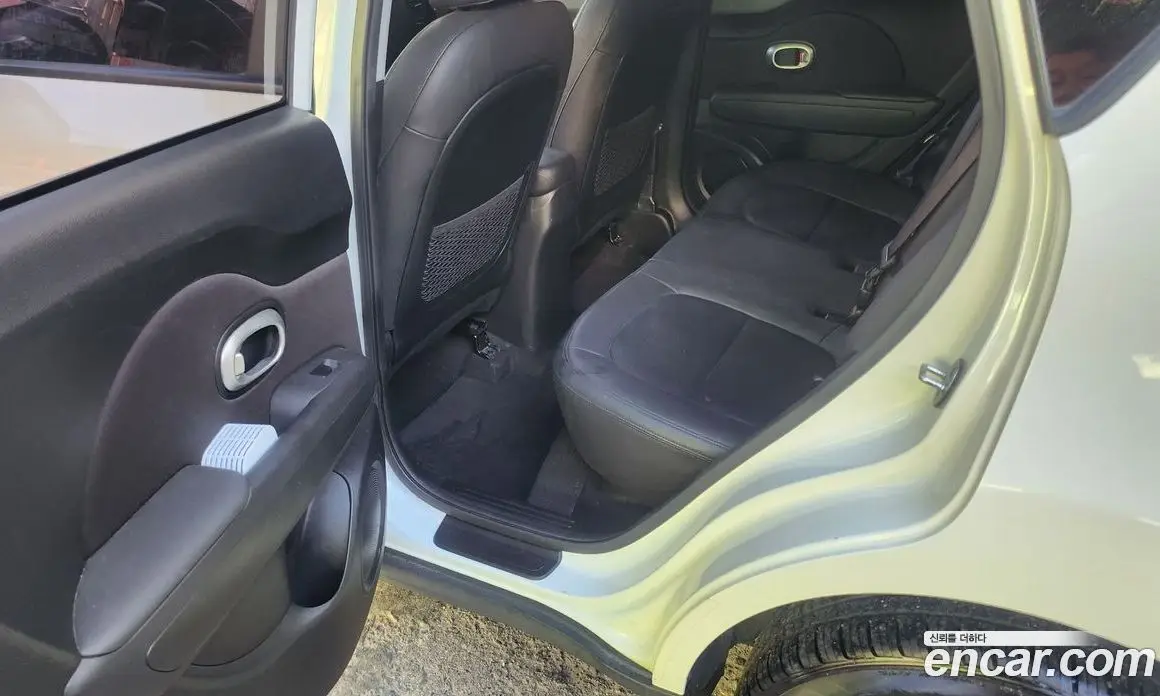 Kia Soul 2016 1.6 автомат (гидро), фото 13 Kia Soul 2016 1.6 автомат (гидро), фото 13