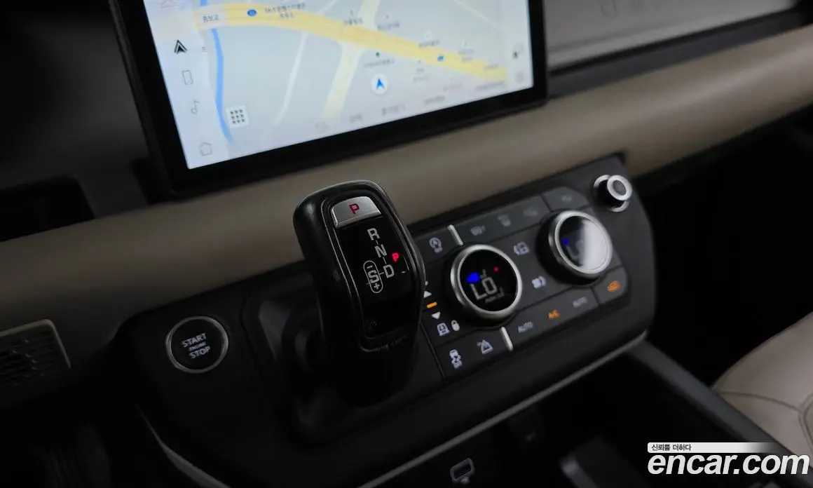 Land Rover Defender 2021 3.0 автомат (гидро), фото 12