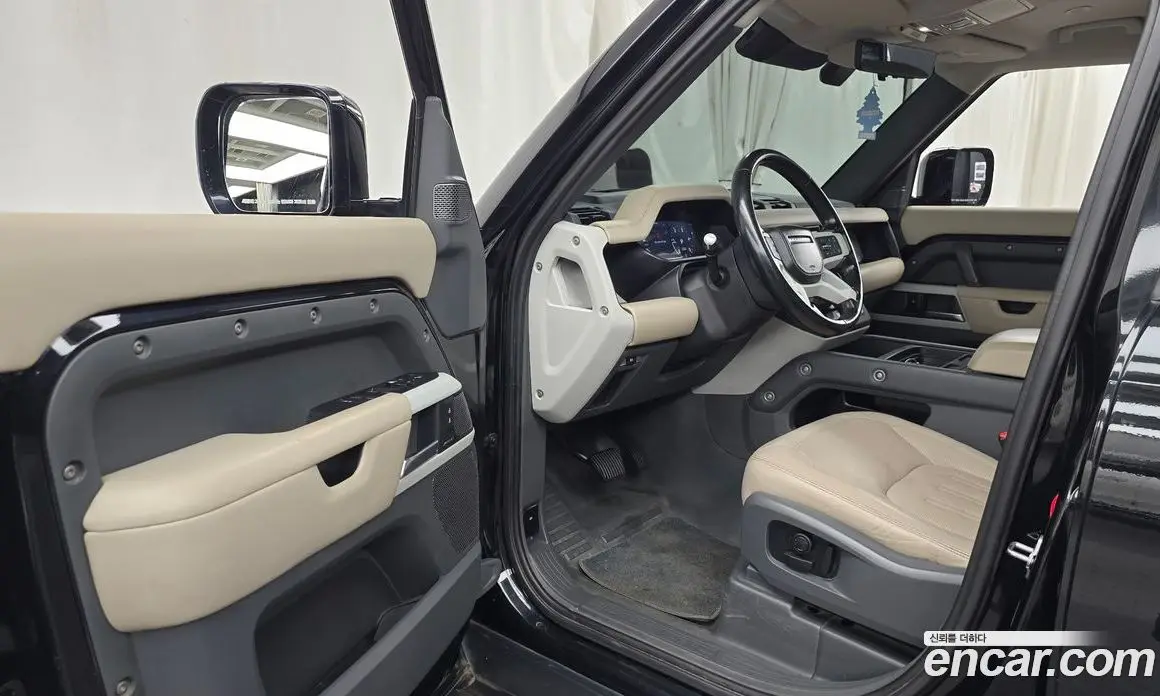 Land Rover Defender 2021 3.0 автомат (гидро), фото 13