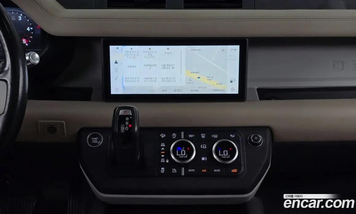 Land Rover Defender 2021 3.0 автомат (гидро), фото 18