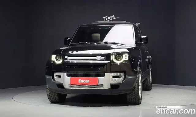 Land Rover Defender 2021 3.0 автомат (гидро), миниатюра 3