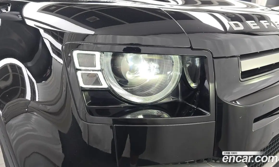 Land Rover Defender 2021 3.0 автомат (гидро), фото 8