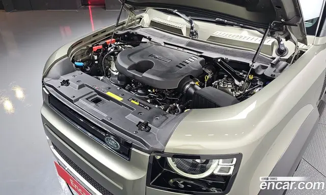Land Rover Defender 2022 3.0 автомат (гидро), миниатюра 6 Land Rover Defender 2022 3.0 автомат (гидро), миниатюра 6