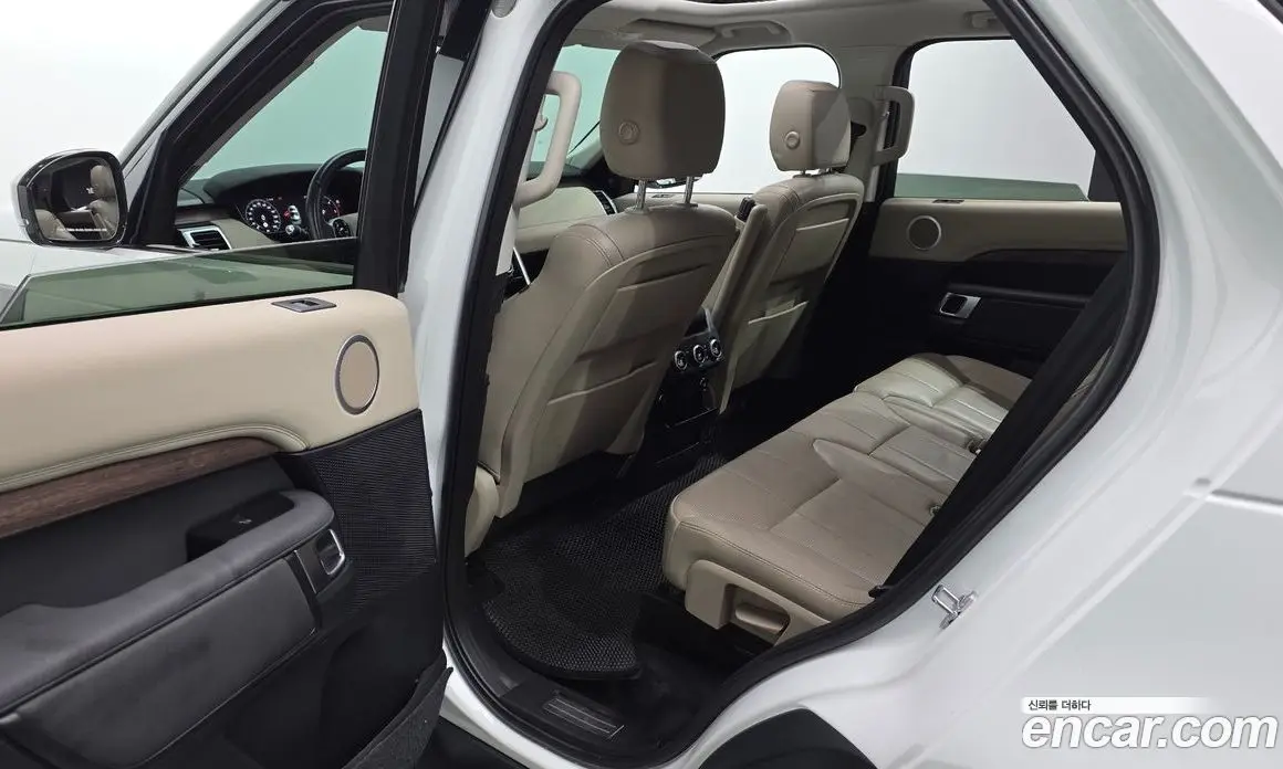 Land Rover Discovery 2019 3.0 автомат (гидро), фото 18