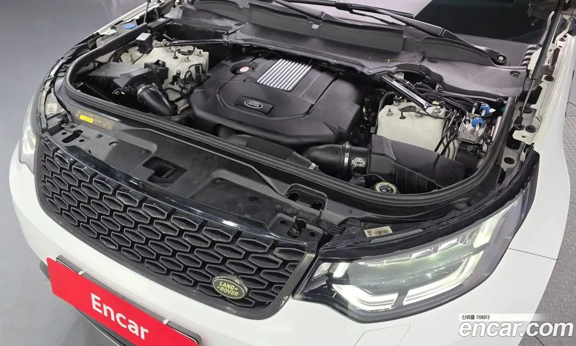 Land Rover Discovery 2019 3.0 автомат (гидро), фото 6